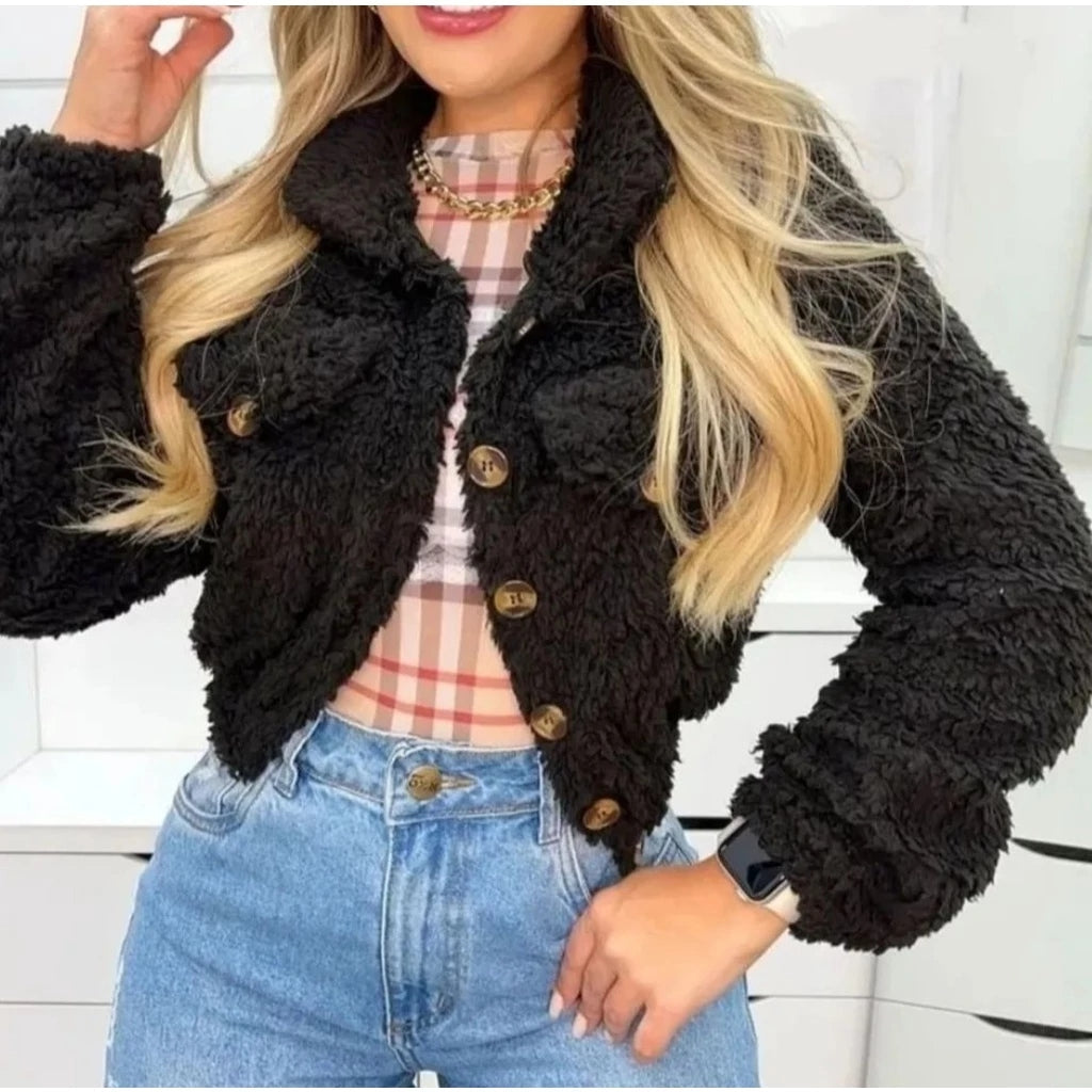 Casaco Feminino de Pelúcia com Botões para Inverno